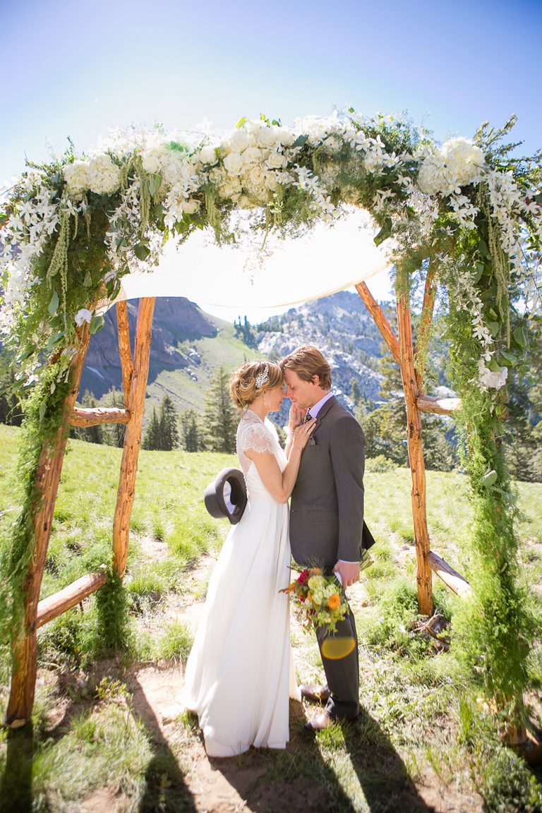 artinbloomfloral-squaw-valley-colorful-mountain-wedding-7 artinbloomfloral-squaw-valley-colorful-mountain-wedding-7