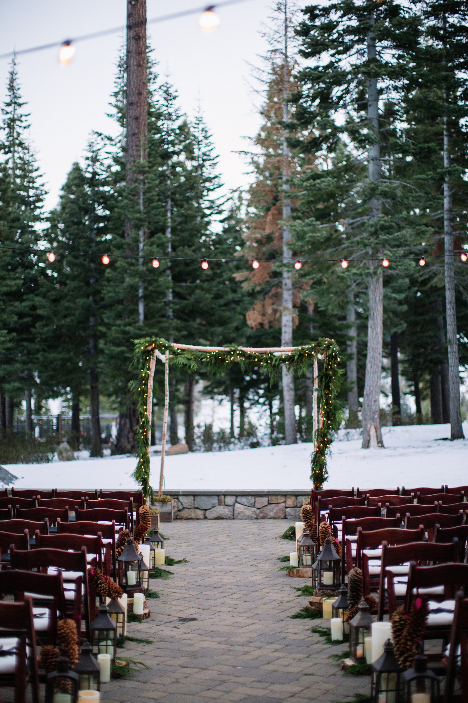 winterwedding-redreception-brittneyraine